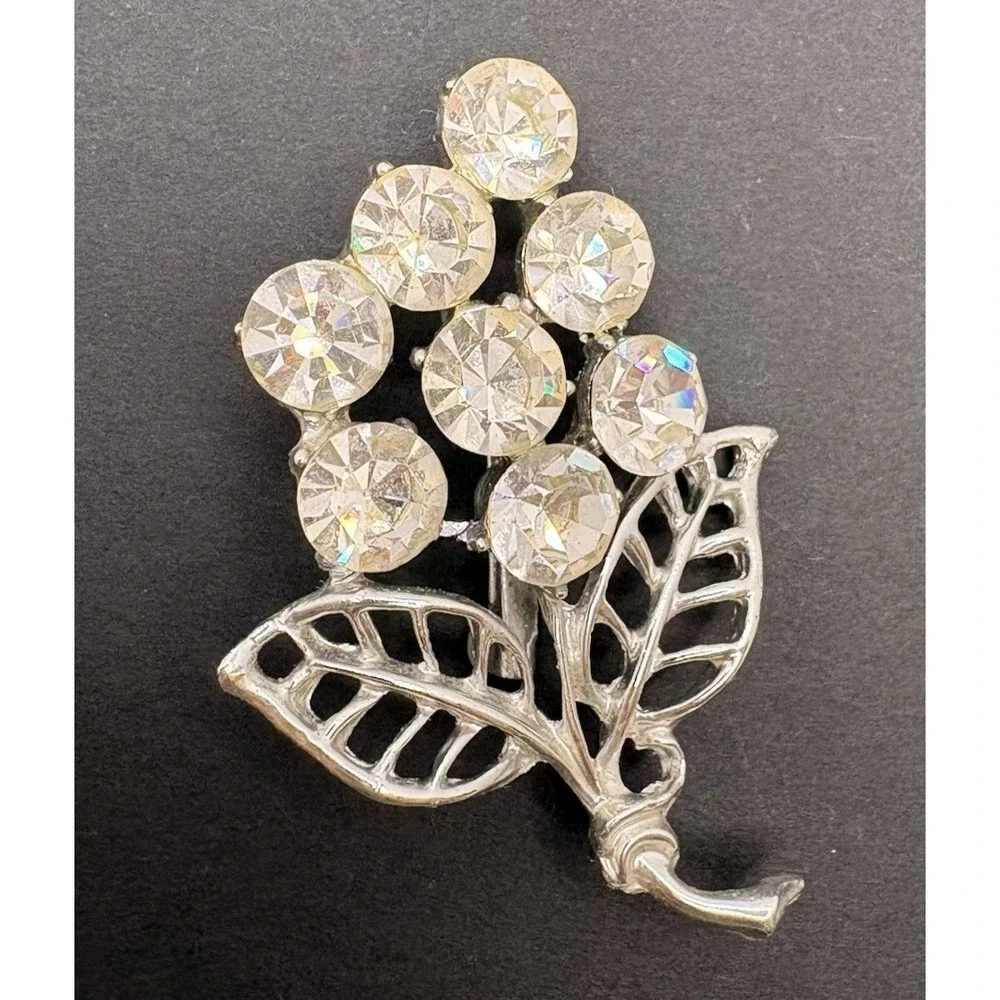 Vintage Floral‎ Grape Cluster Silver Tone Clear Rhinestone Brooch Nature Retro